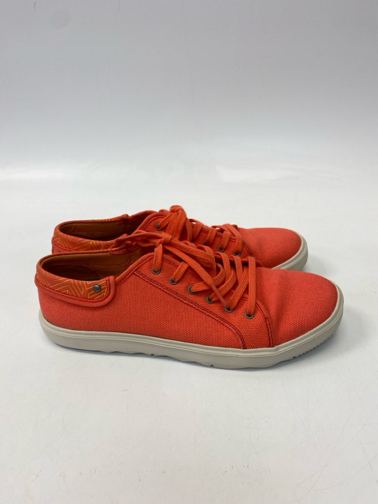 NWOT Merrell  Size 10 Coral Lace-up Sneakers