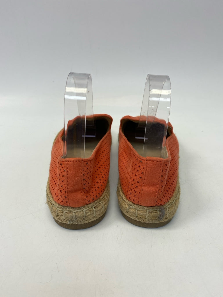 Charter Club  Size 9 Coral Perforated Flats