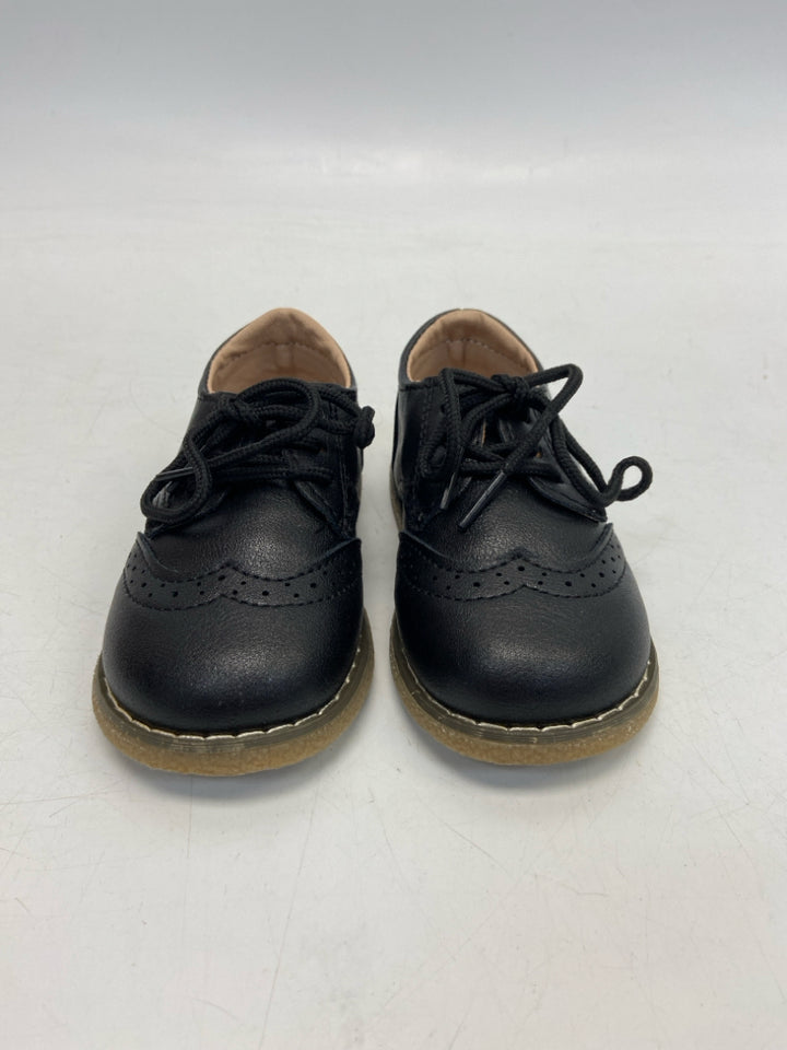 SIZE 23 Black Lace-Up Boy&