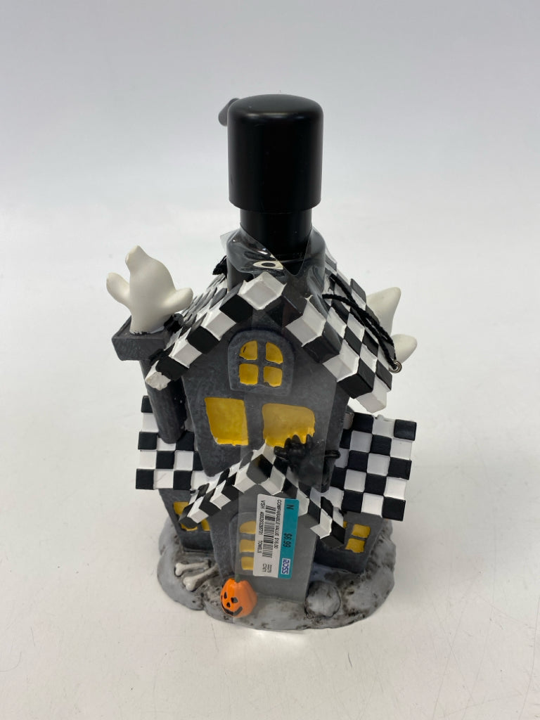 NWT Black/White Orange/Yellow Halloween