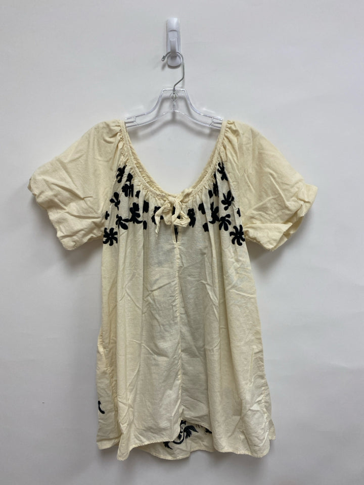 Free People Size M Cream Black Embroidered Puff Sleeve Ladies Dress