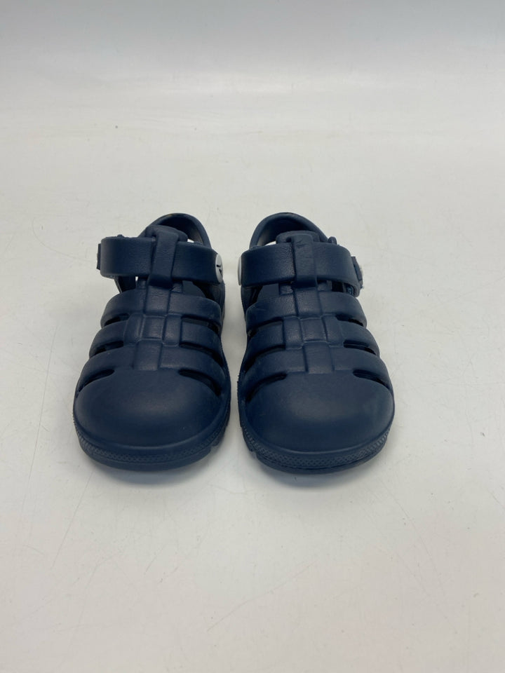 NWOT Sperry SIZE 4 Navy Boy&