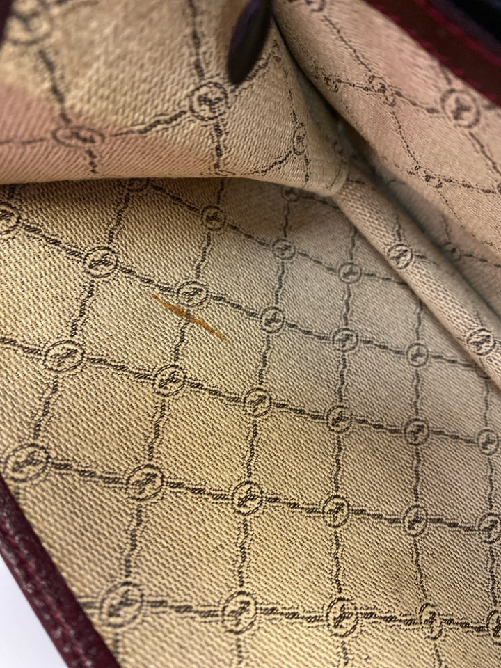 Sport Gold Pfeil Cordovan Clutch