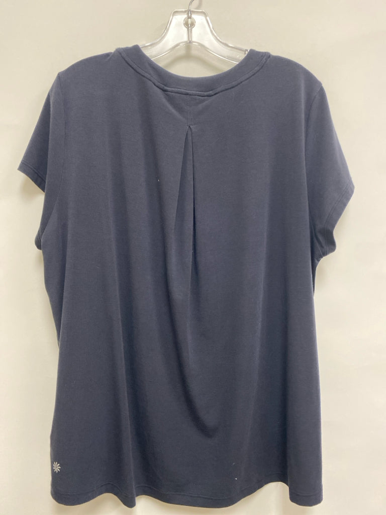 Athleta Size M Black Short Sleeve Athletic Top