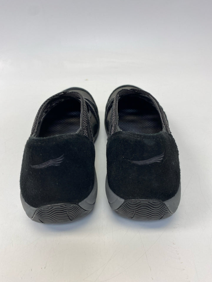 NWOT Dansko  Size 38 Black/Gray Sneakers
