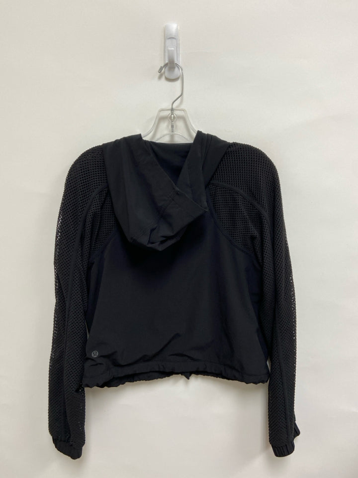 Lululemon Size 8 Black Trimmed Cropped Mesh Athletic Top