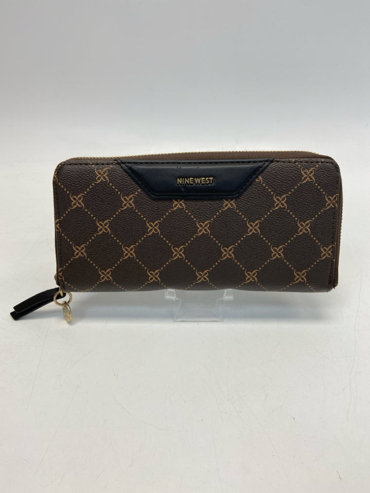 Nine West  Size Dark Brown Wallet