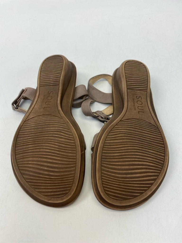 NWOT Naturalizer  Size 7.5 Brown Sandals