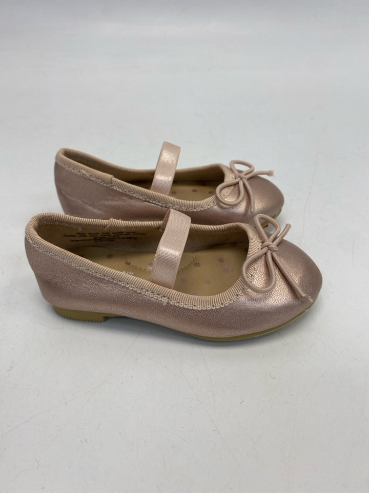 Cat &amp; Jack SIZE 4 Pink Shimmery Girl&