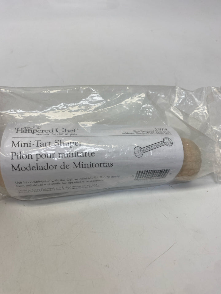 NEW/PKG Pampered Chef Natural Wood Misc. Kitchen