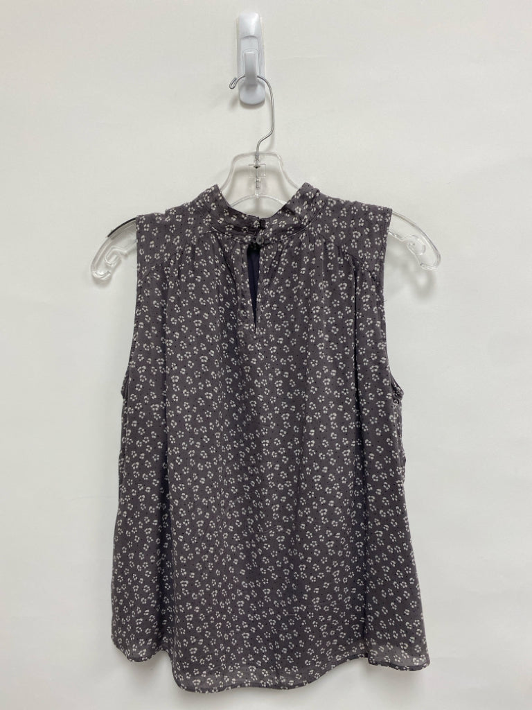 bella dahl Size XS Gray Cream Flowers Sleeveless Ladies Top