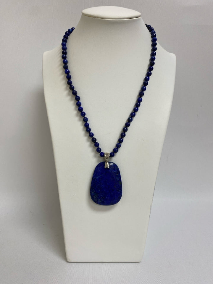 Royal Blue Silver Stones Necklace