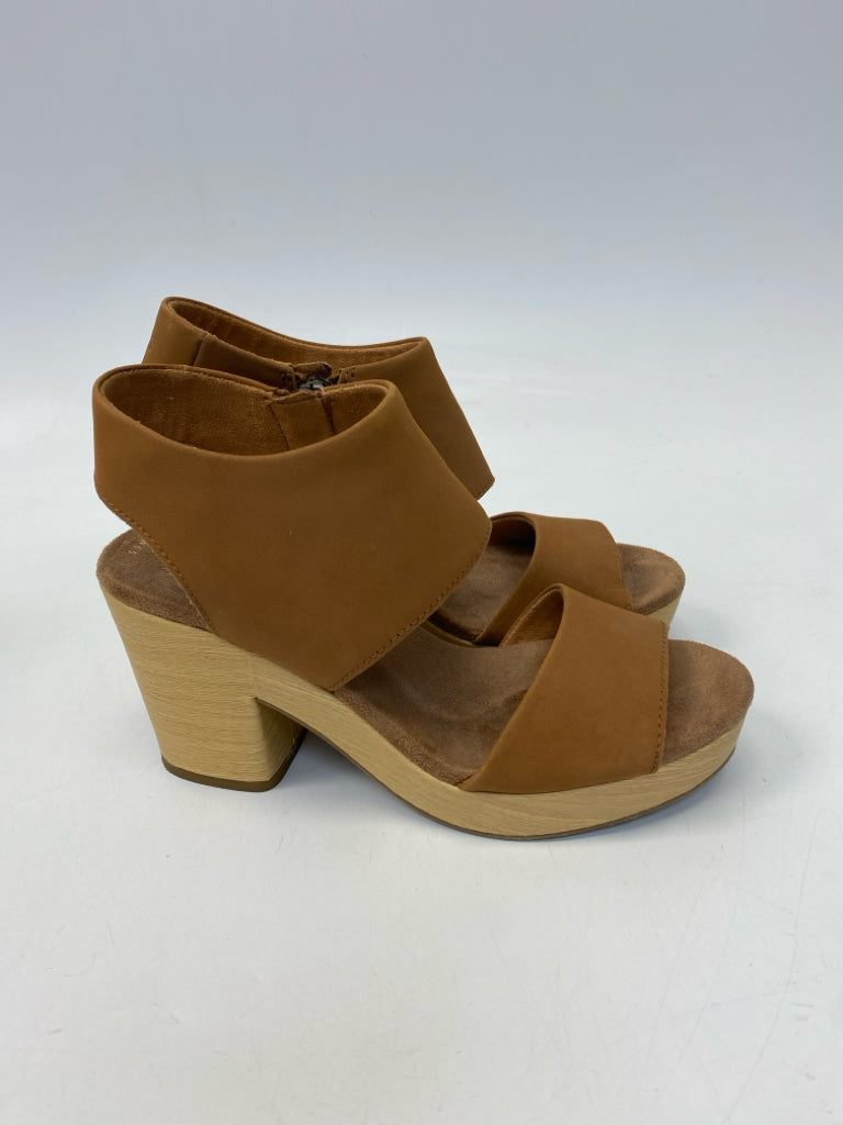 Toms  Size 6.5 Caramel Sandals