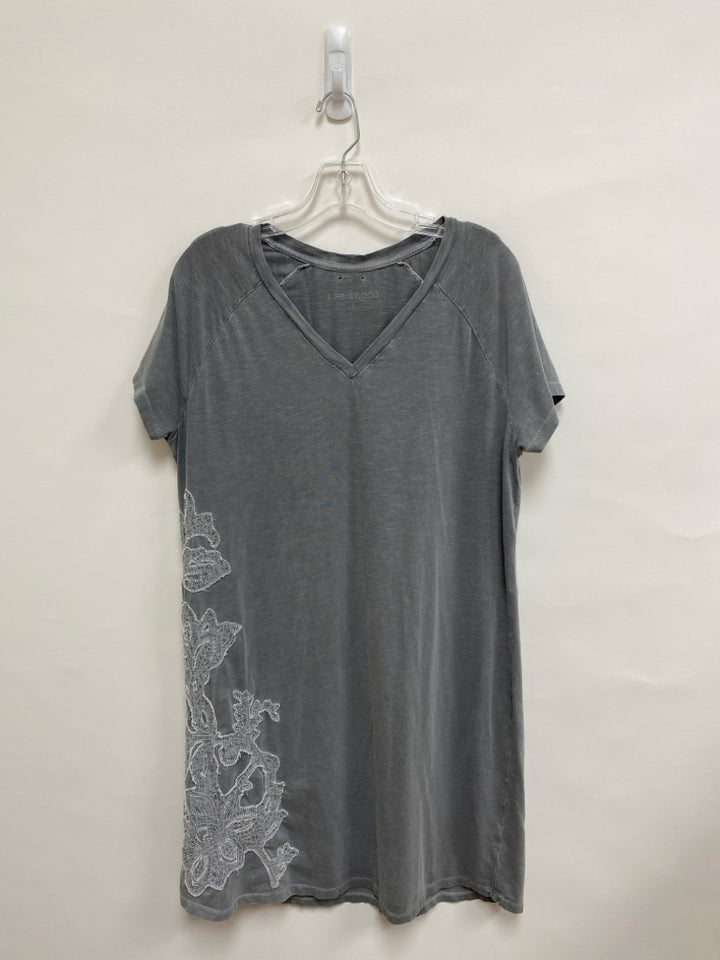 Life is Good Size L Gray Applique Short Sleeve Tee Ladies Dress