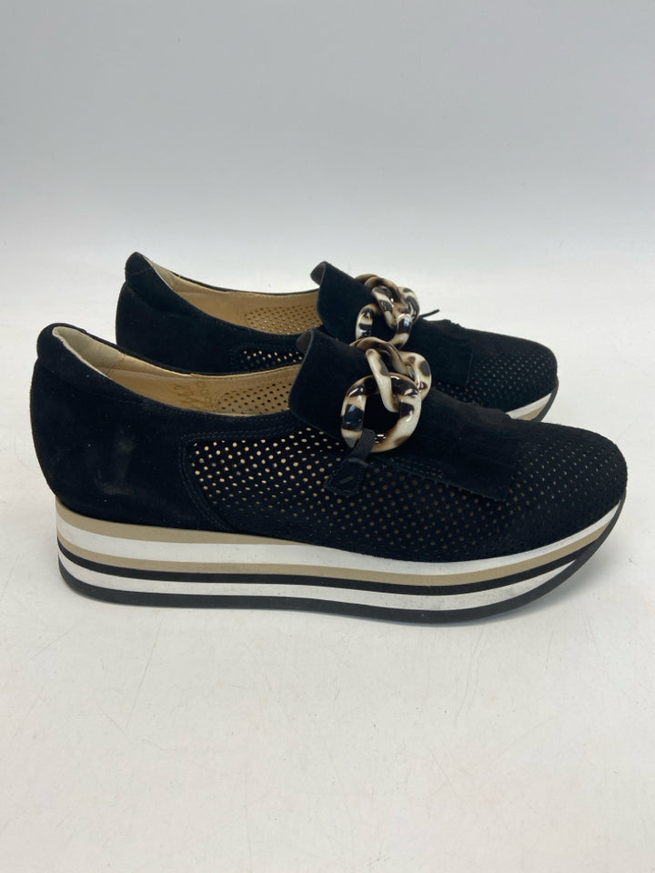 SOFTWAVES 41 US Size 10 Black Sneakers