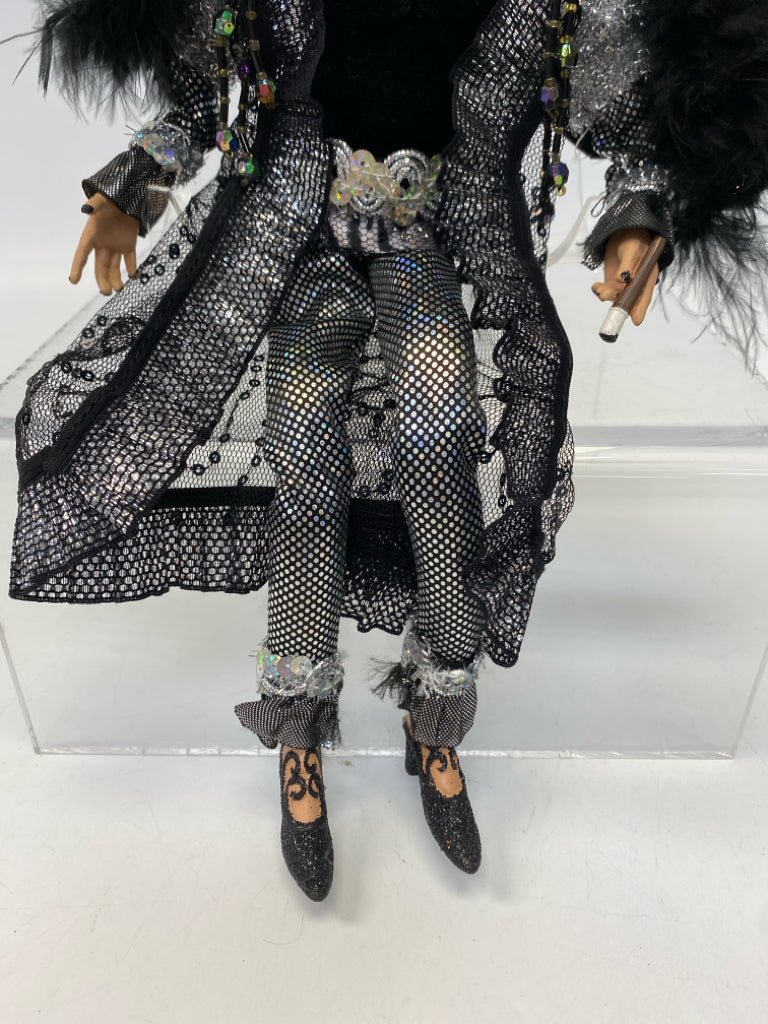 NWT Mark Roberts Black Silver Halloween