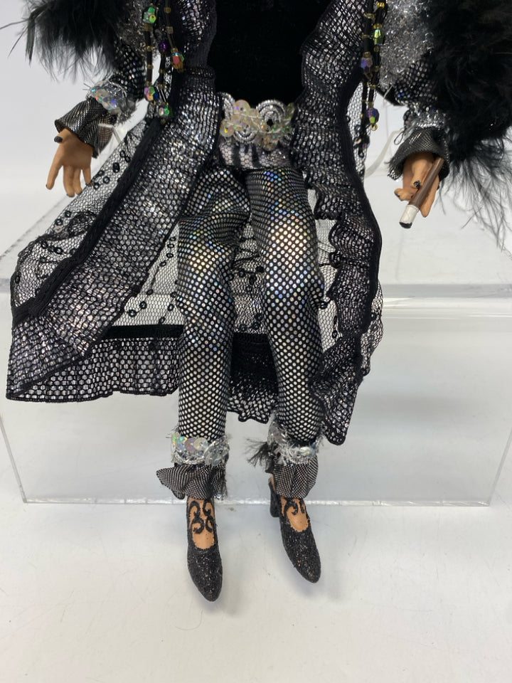 NWT Mark Roberts Black Silver Halloween