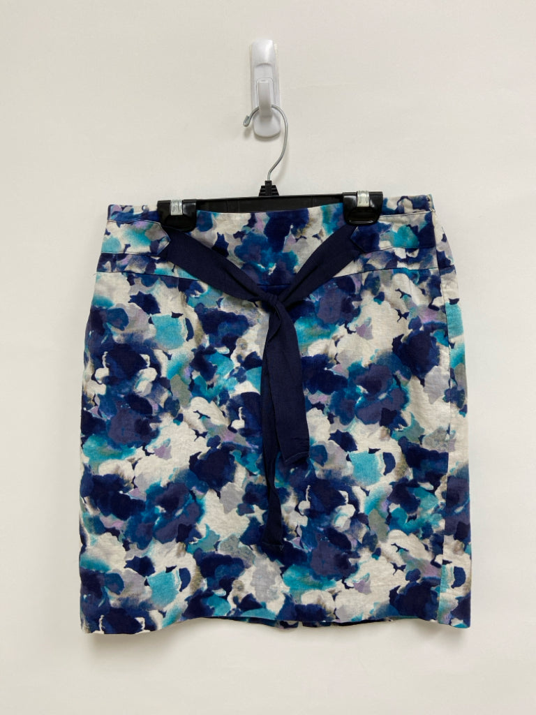 LOFT Size 6P White Navy/Multi Watercolors Petite Skirt