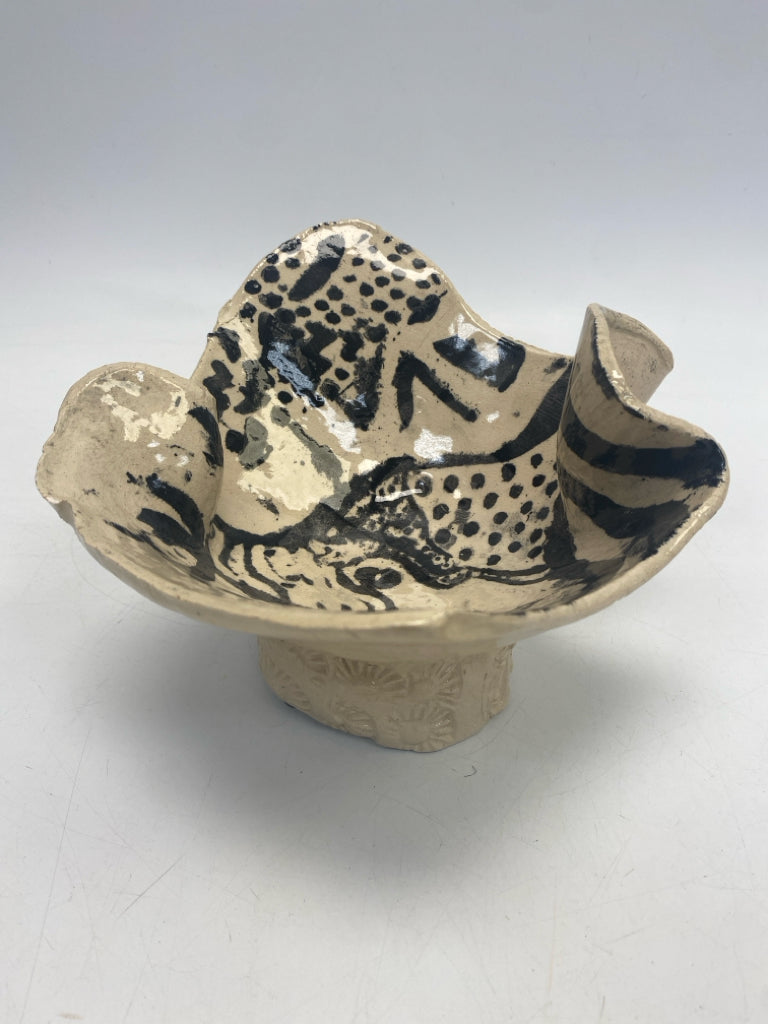Black White Abstract Pottery