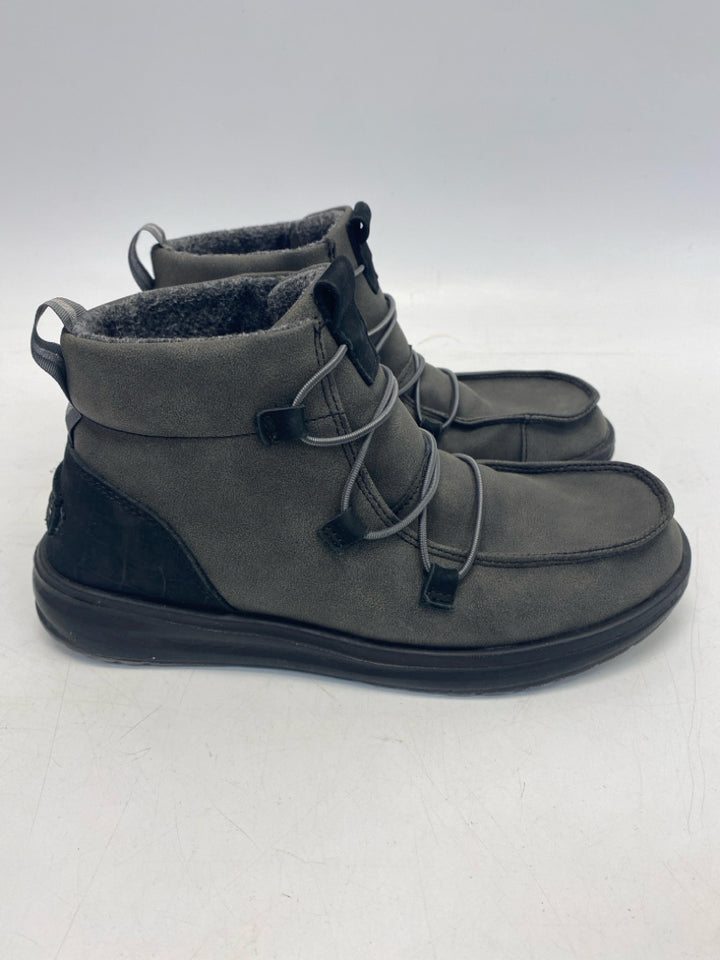 Hey Dude US Shoe Size 7 Dark Gray Black Boots