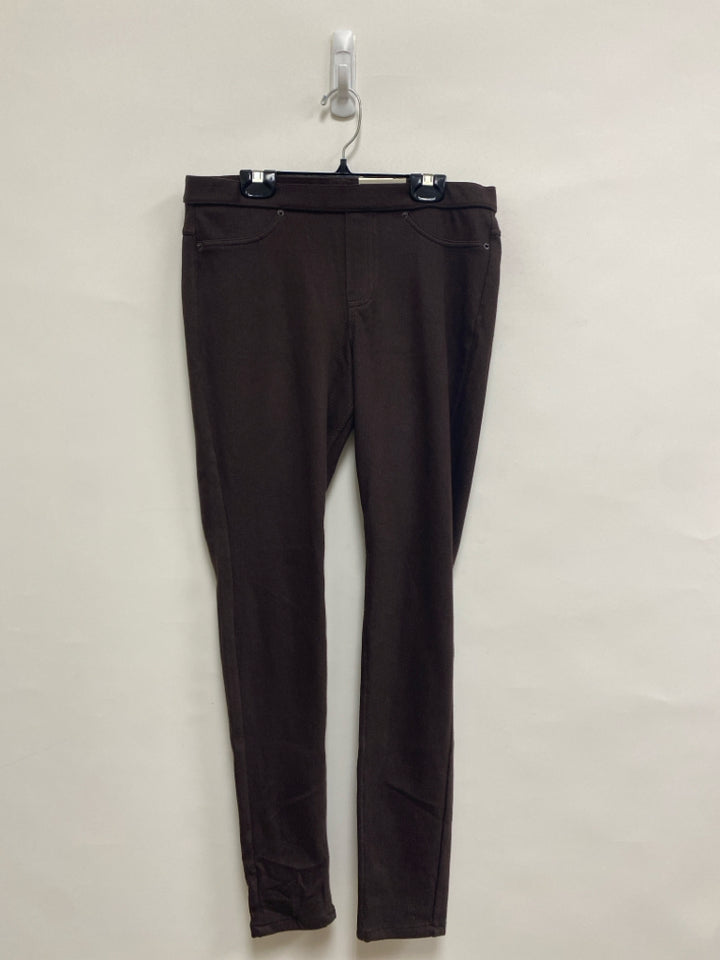 NWT HUE Size M Dark Brown Ladies Leggings