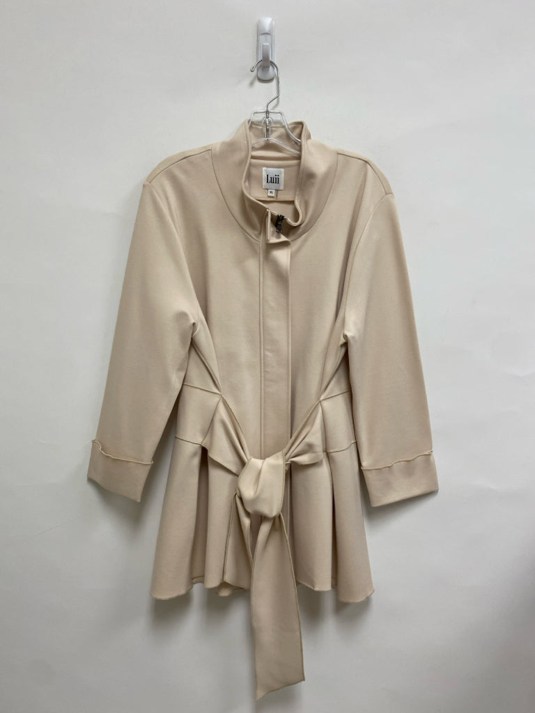 Luii Size XL Beige Button Up Ladies Jacket