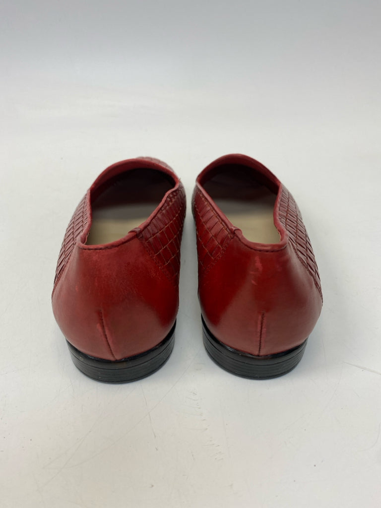 NWOT Trotters  Size 9WW  Red Woven Flats  **EXTRA WIDE**