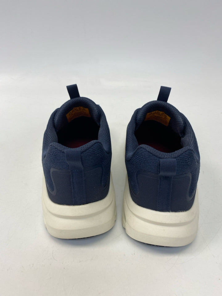 Skechers  Size 8.5 Navy Sneakers