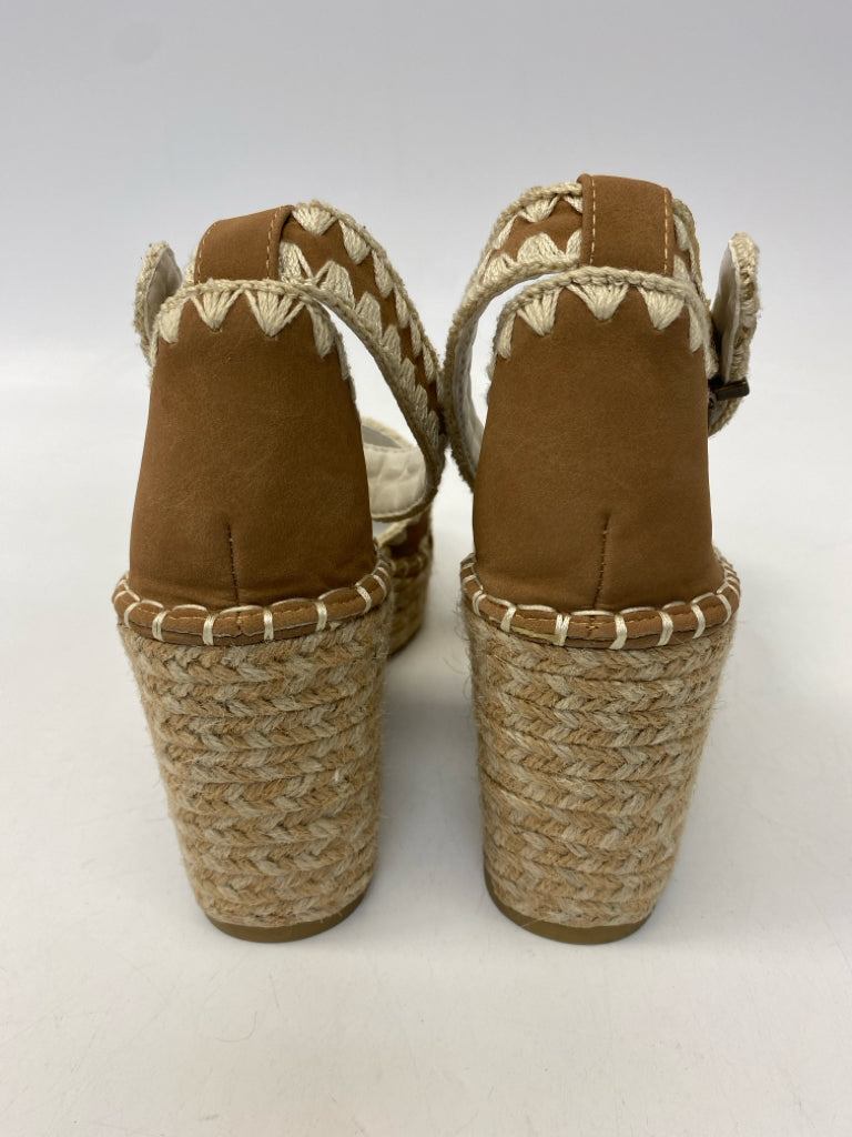 Oasis Society Size 8.5 Brown Tan Sandals