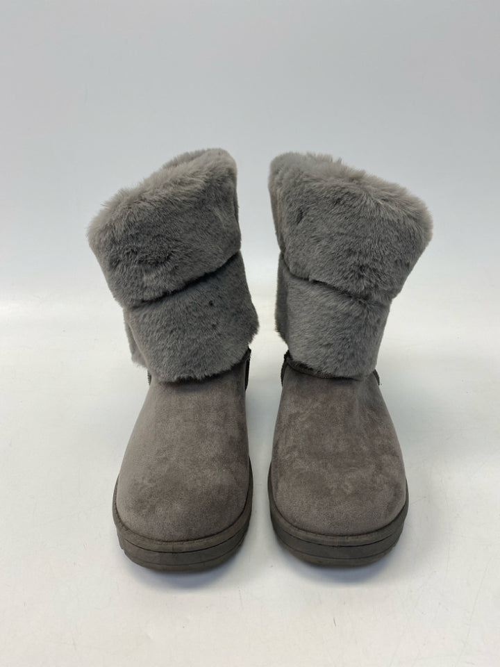 White Mountain US Shoe Size 7 Gray Boots