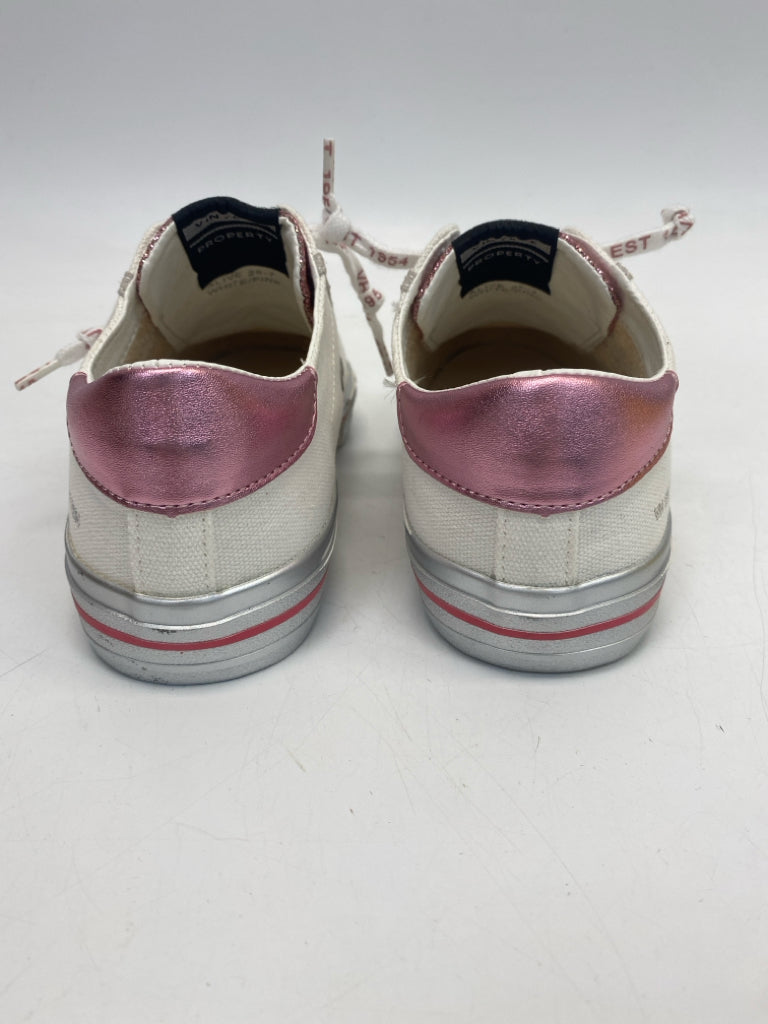 Vintage Havana  Size 7 White Shimmery Sneakers