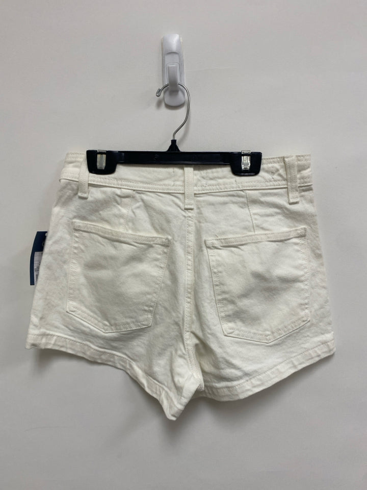 NWT Universal Thread Size 6 White Denim Ladies Shorts