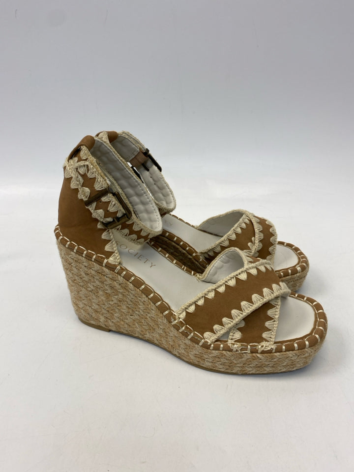 Oasis Society Size 8.5 Brown Tan Sandals
