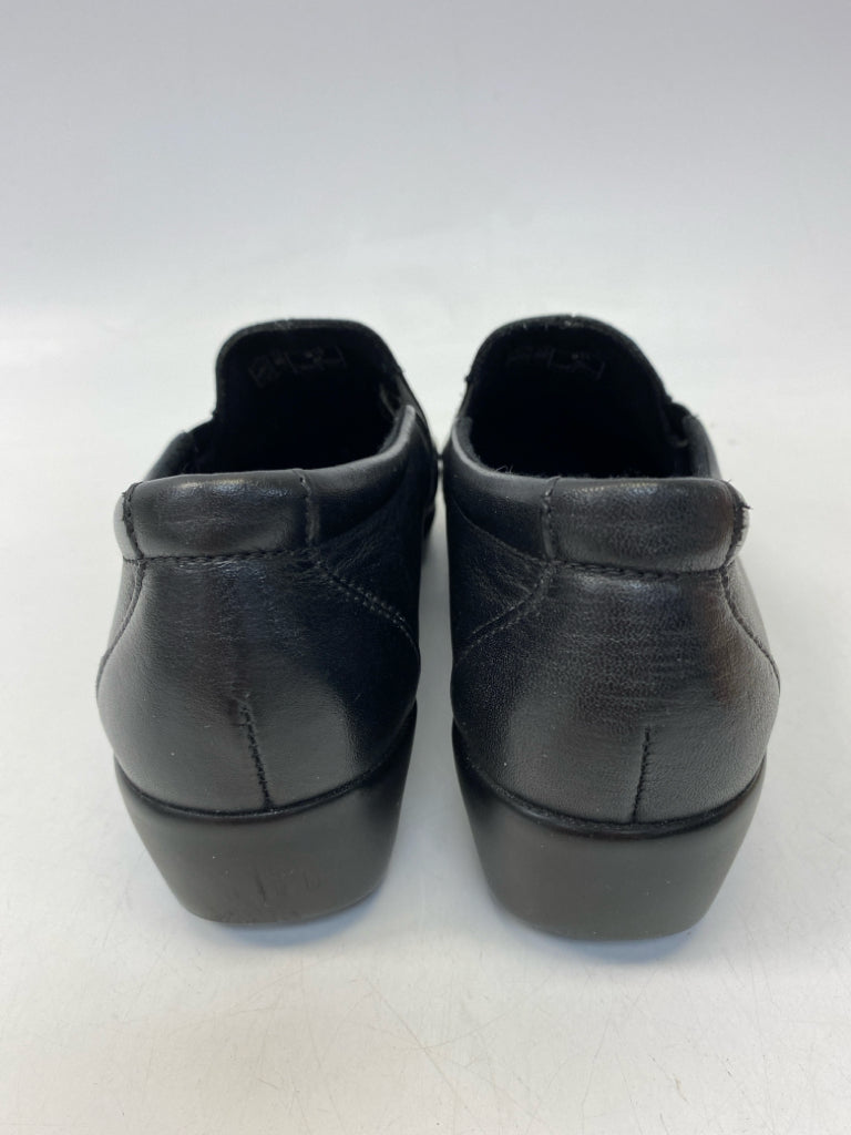 Sas US Shoe Size 9.5N Black Flats