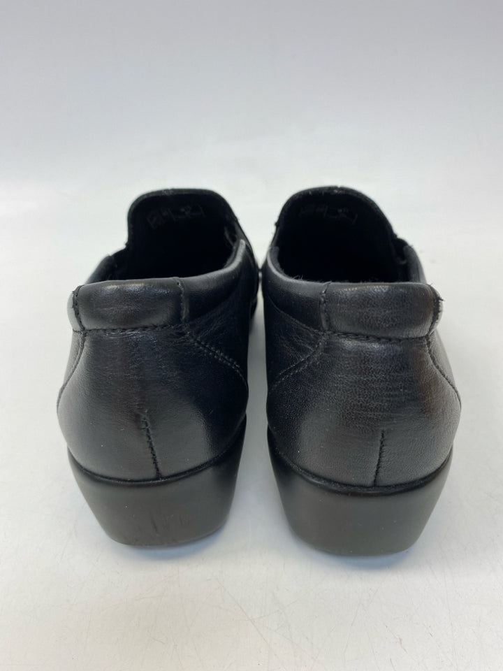 Sas US Shoe Size 9.5N Black Flats