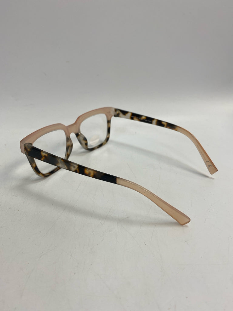 Max Studio Blush Brown/Cream Reading Glasses
