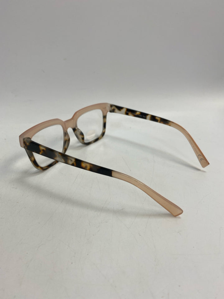 Max Studio Blush Brown/Cream Reading Glasses