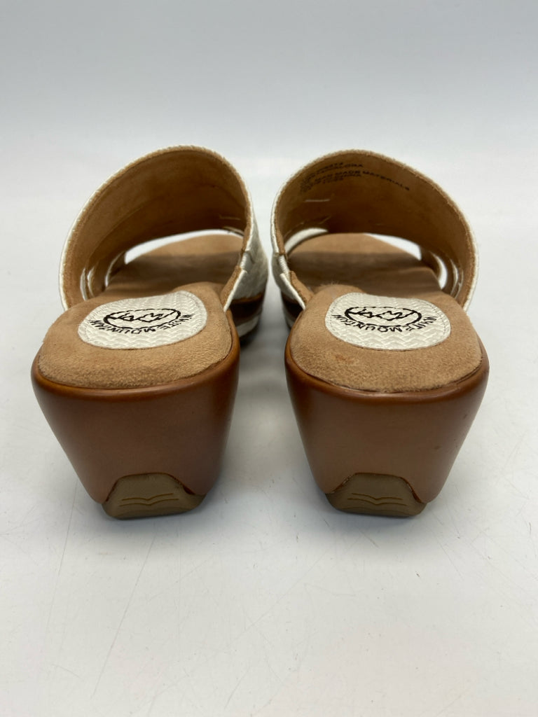 White Mountain  Size 6 White Sandals