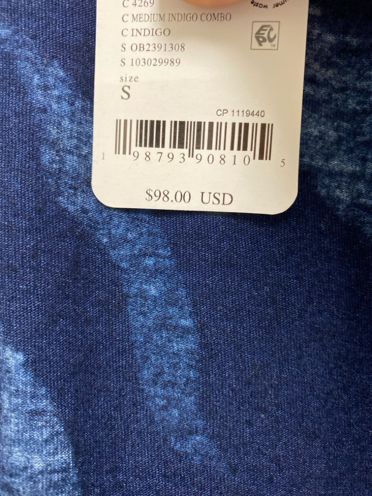 NWT We The Free Size S Navy Blue Flowers Ladies Top