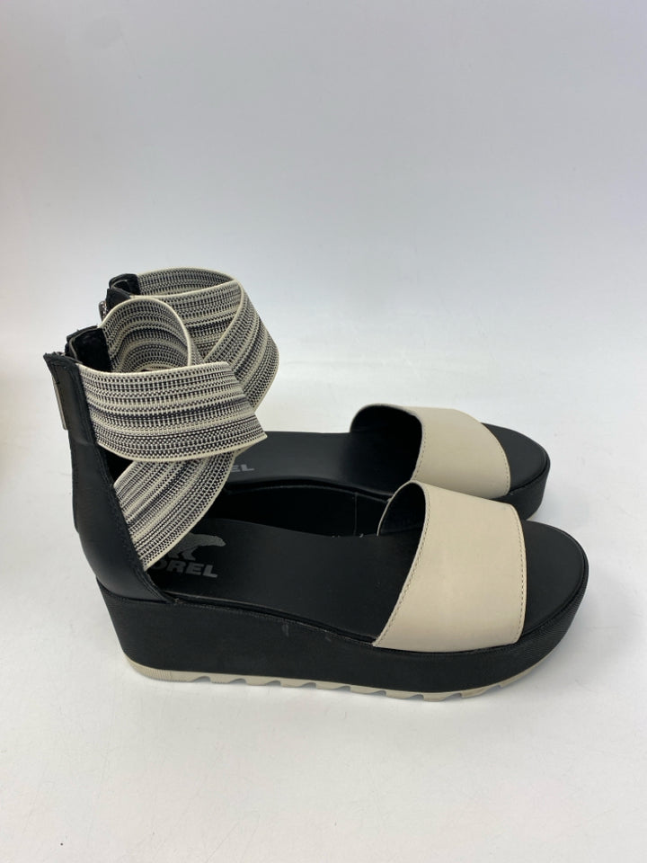 Sorel  Size 7.5 Black Tan Sandals