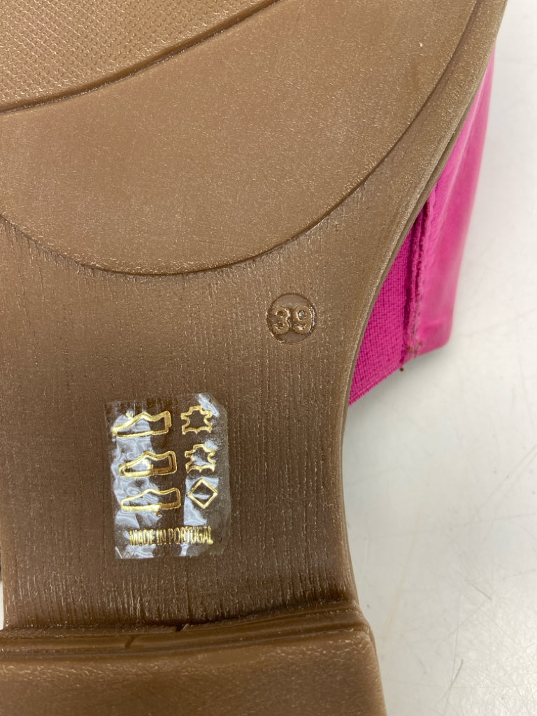 Size 39 Fuchsia Sandals