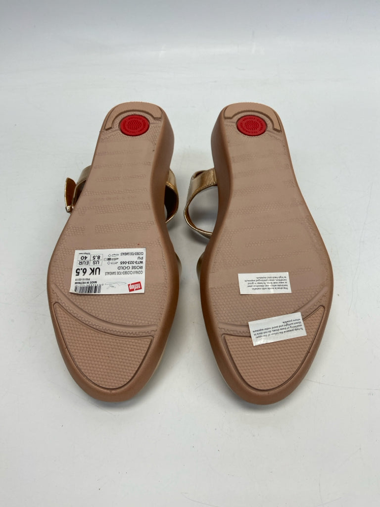 NWOT Fit Flop  Size 8.5 Rose Gold Sandals