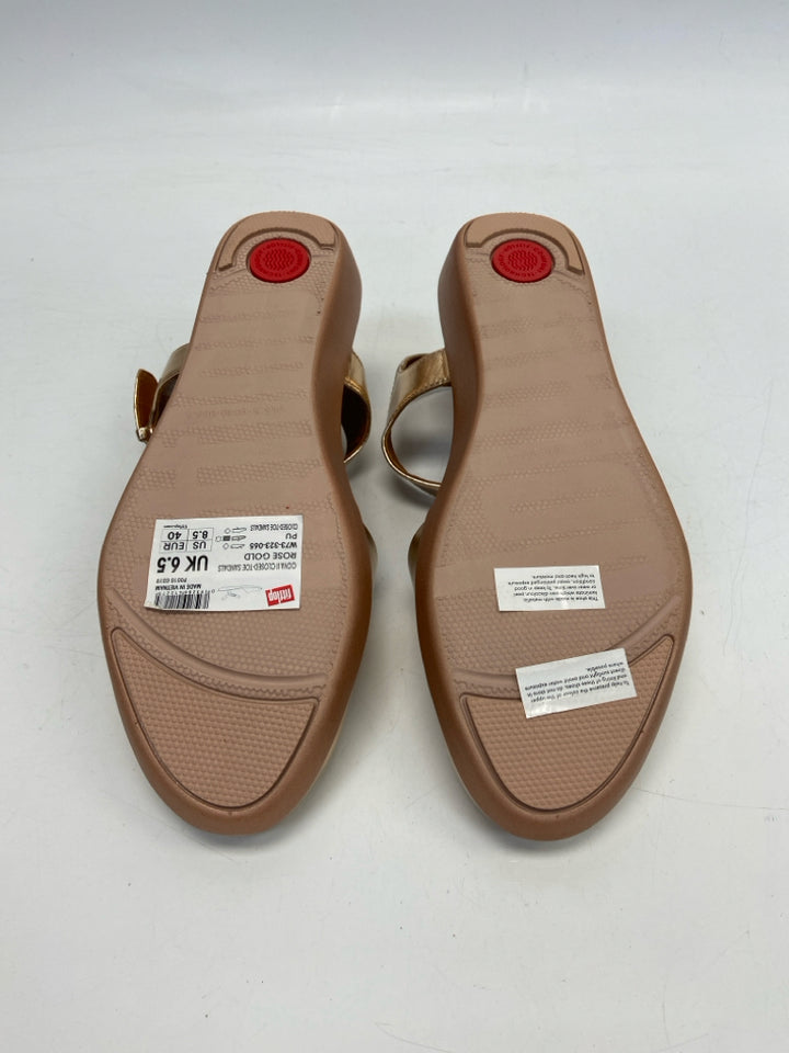 NWOT Fit Flop  Size 8.5 Rose Gold Sandals