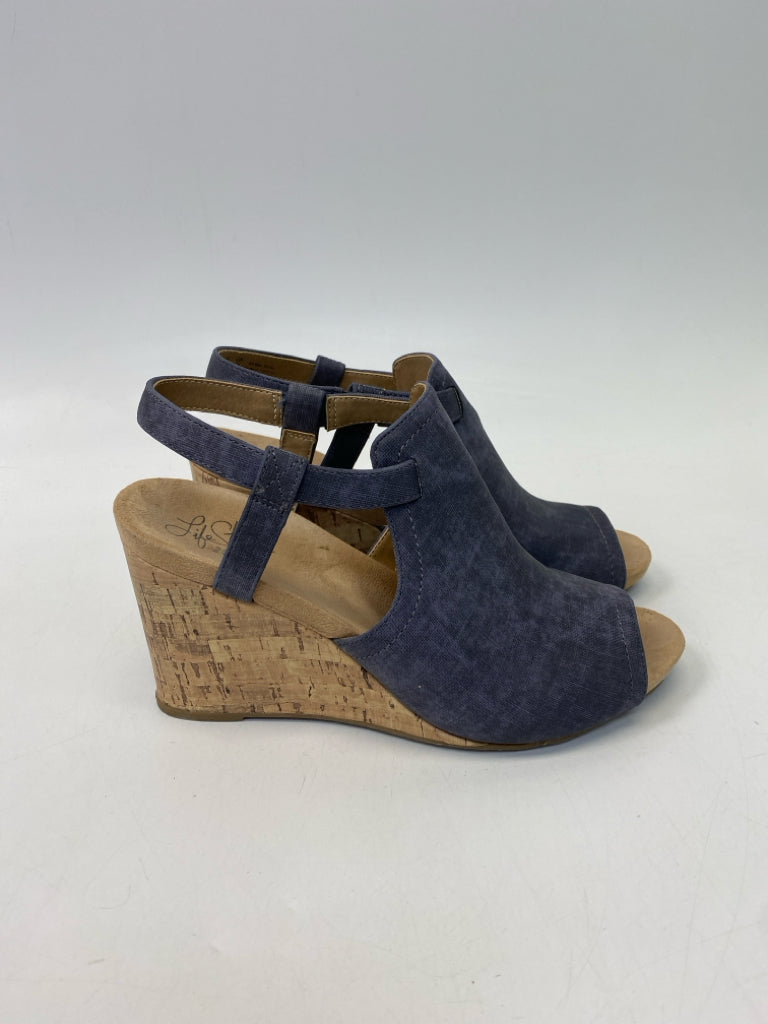Life Stride  Size 7 Slate Blue Sandals