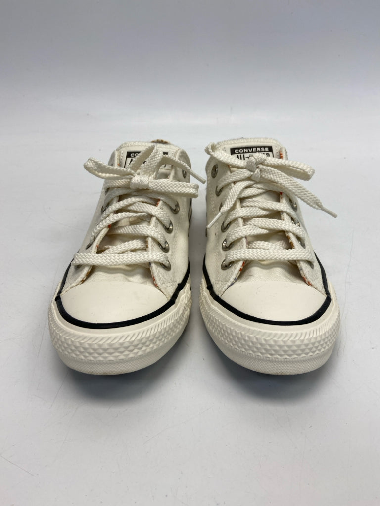 Converse  Size 8 Cream Lace-up Sneakers