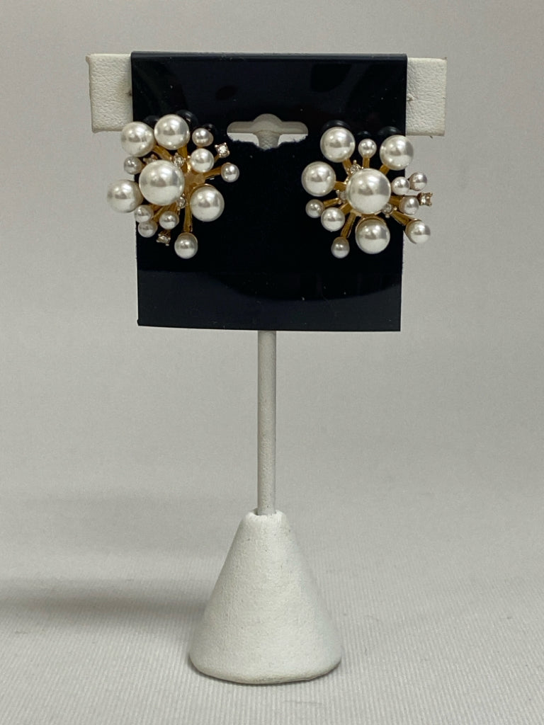 Kate Spade Gold Color Pearl Color Jeweled Earrings
