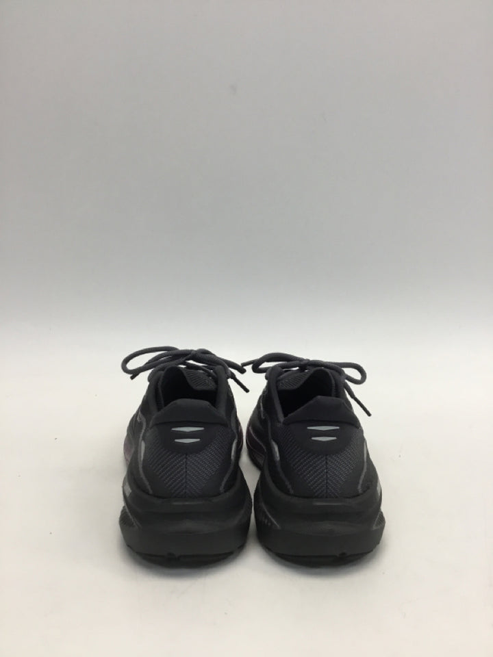Brooks US Shoe Size 7.5 Gray Lace-up Sneakers