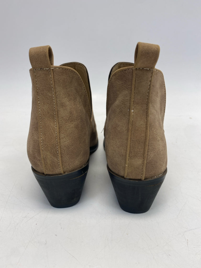 US Shoe Size 6.5 Brown Perforated Boots