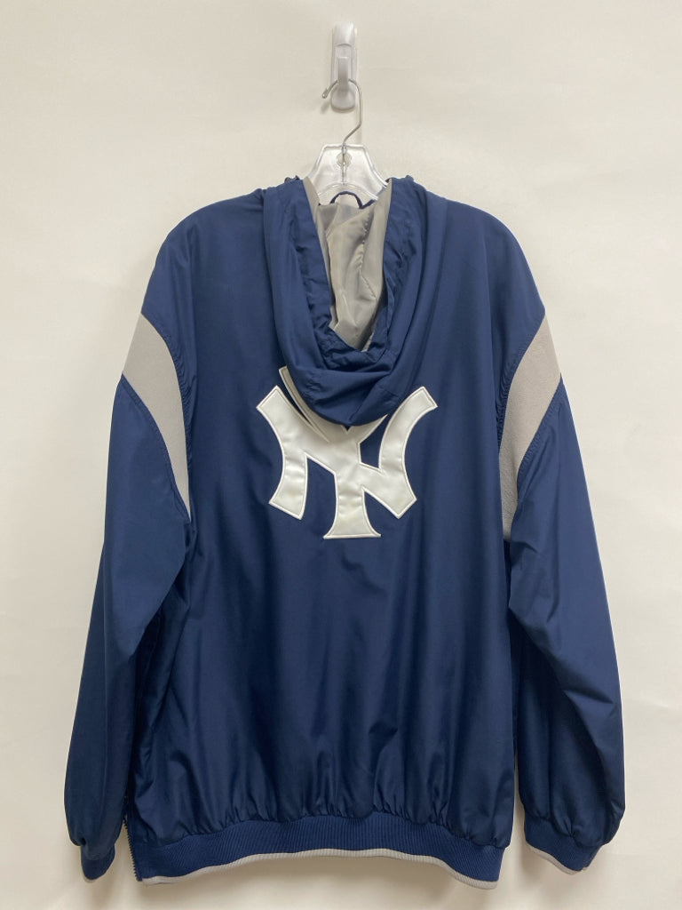 Size XL Navy/Gray Hooded Men&