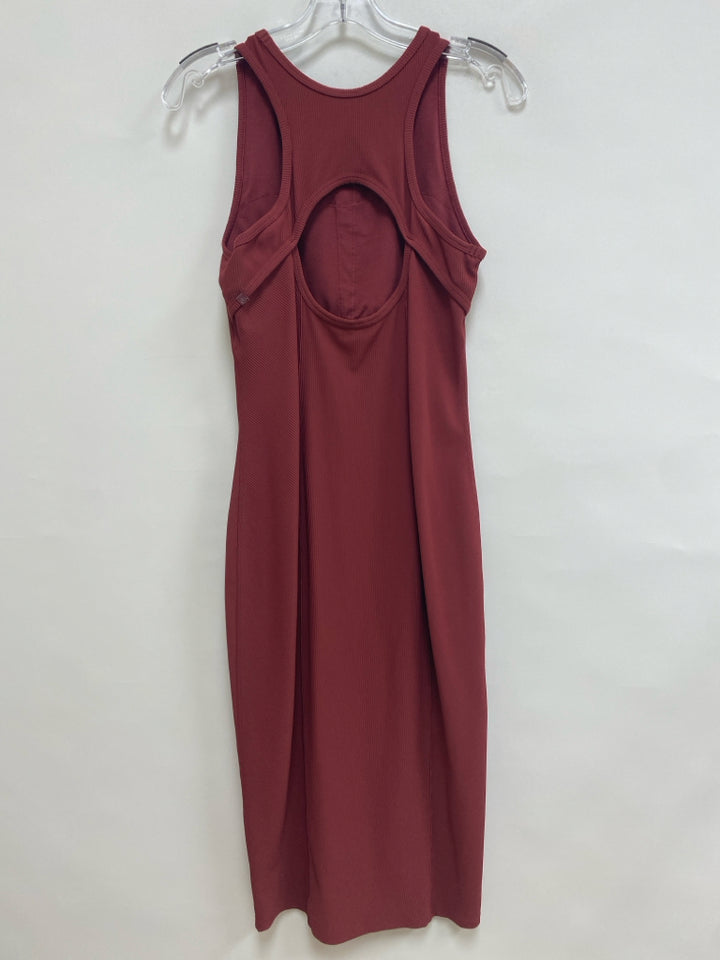 Lululemon Size 8 Dusty Terra Cotta Ribbed Sleeveless Ladies Dress
